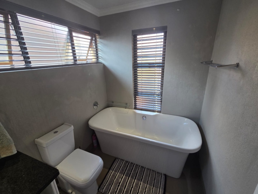 3 Bedroom Property for Sale in Wild Olive Estate Free State